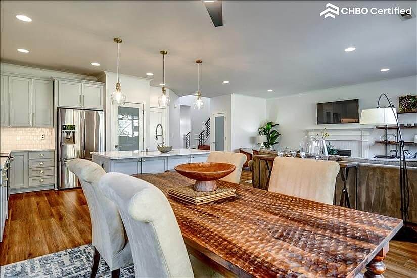 New Furnished Family Home