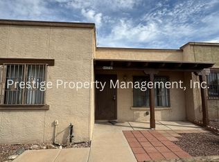2744 S Oakenshield Way, Tucson, AZ 85730