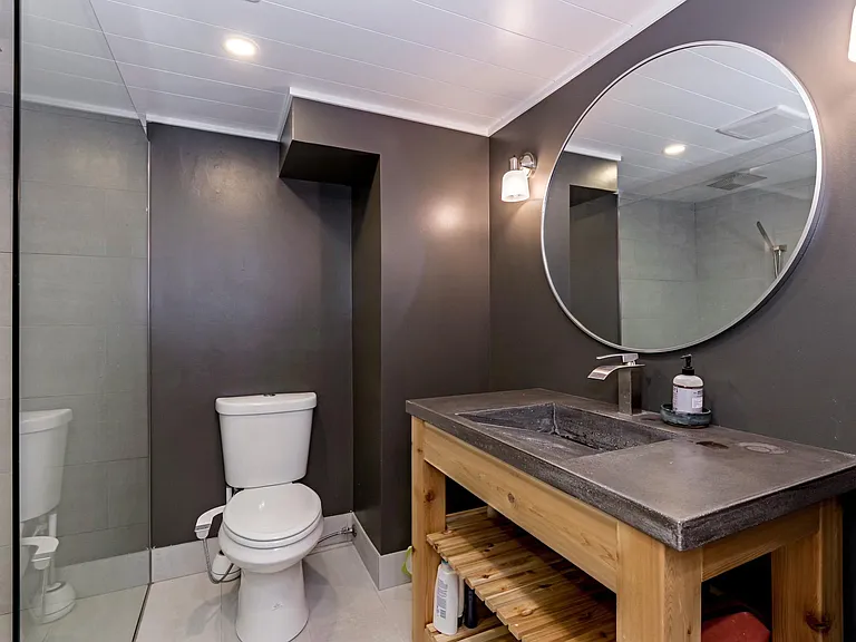 1612 N Roosevelt Ave — Photo 13