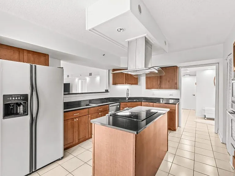 7201 Promenade Dr E #302 — Photo 3