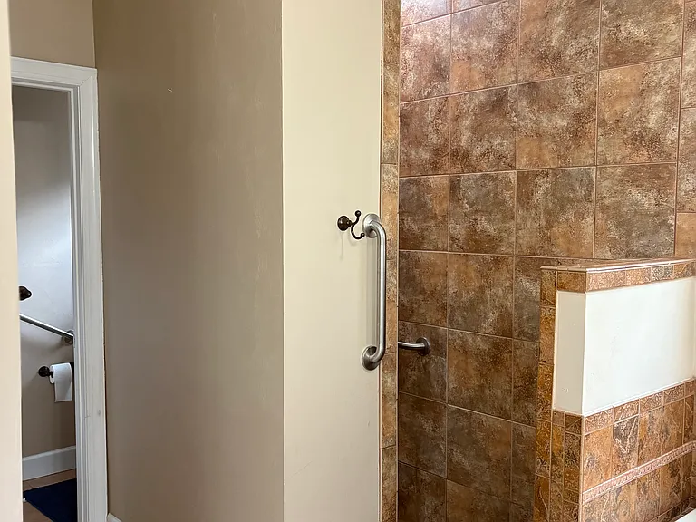 1740 Barber Rd — Photo 12