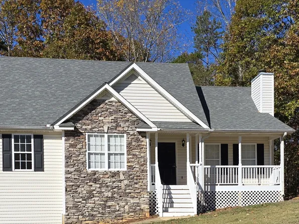 221 Greenway Dr, Dallas, GA 30157