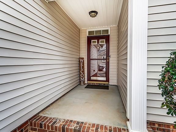 3rd image of 5519 Waverly Lynn Ln