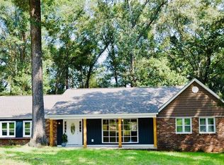 413 Meadow Ln, Enterprise, AL 36330