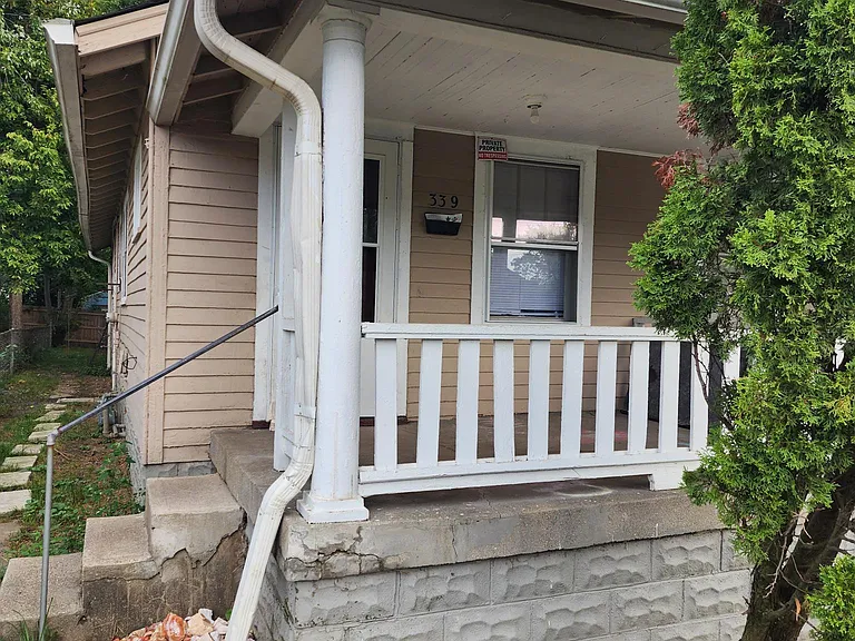 339 S Parker Ave — Photo 1