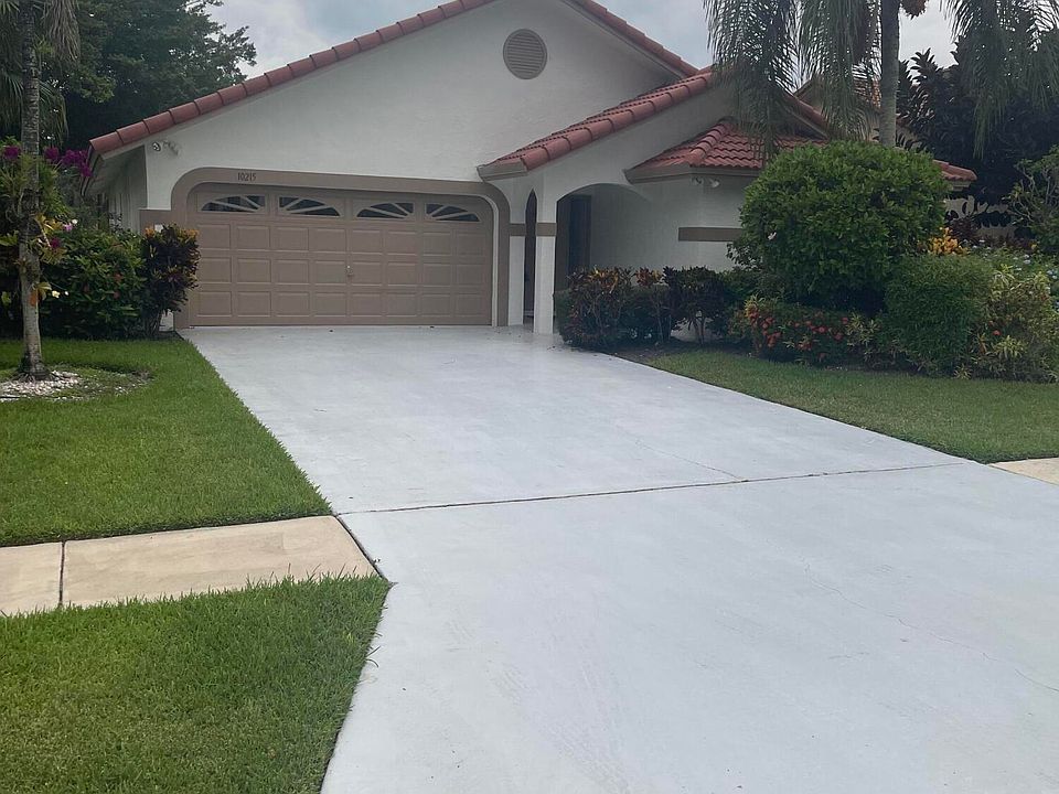 1st image of 10215 Camelback Ln