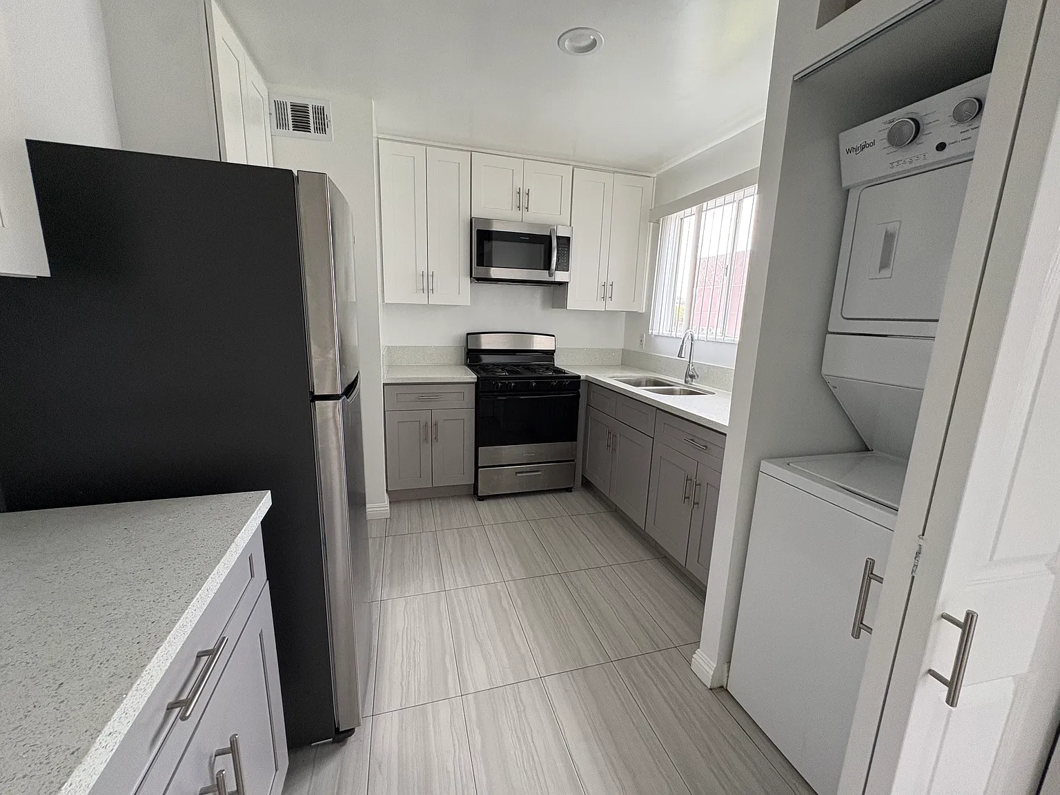 2 bed, $2,250 — Photo 2