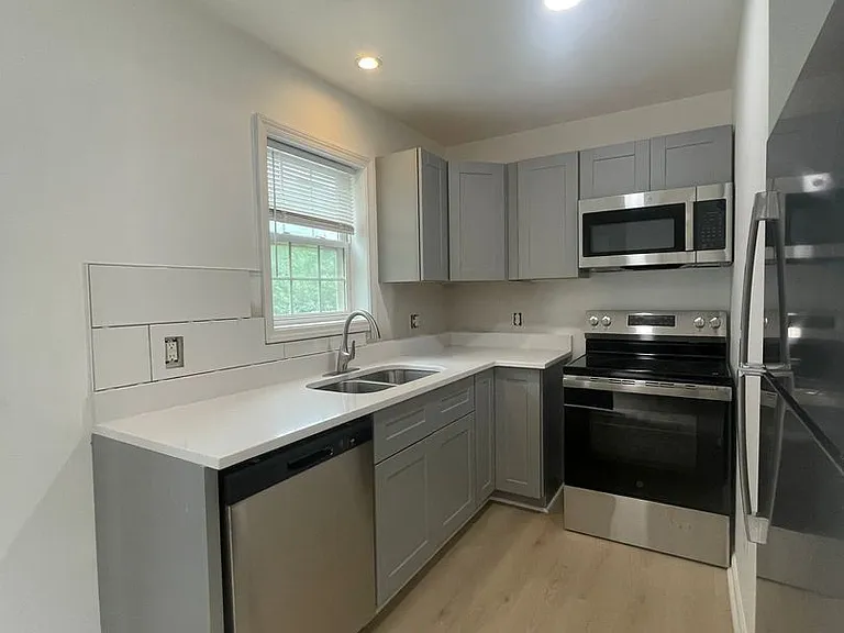 100 Gibson Park Dr #B — Photo 12
