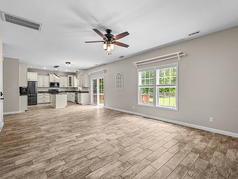 156 Old Beechtree Ln — Photo 9