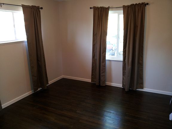 4th image of 2638 E Chapman Ave