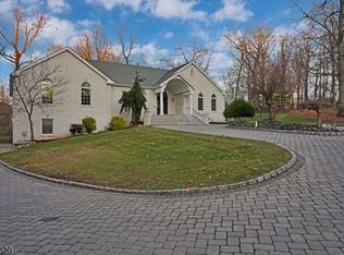 326 Warrenville Rd, Green Brook Twp, NJ 08812