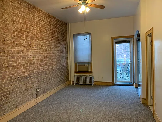 Rented by Salon Realty Corp | media 6