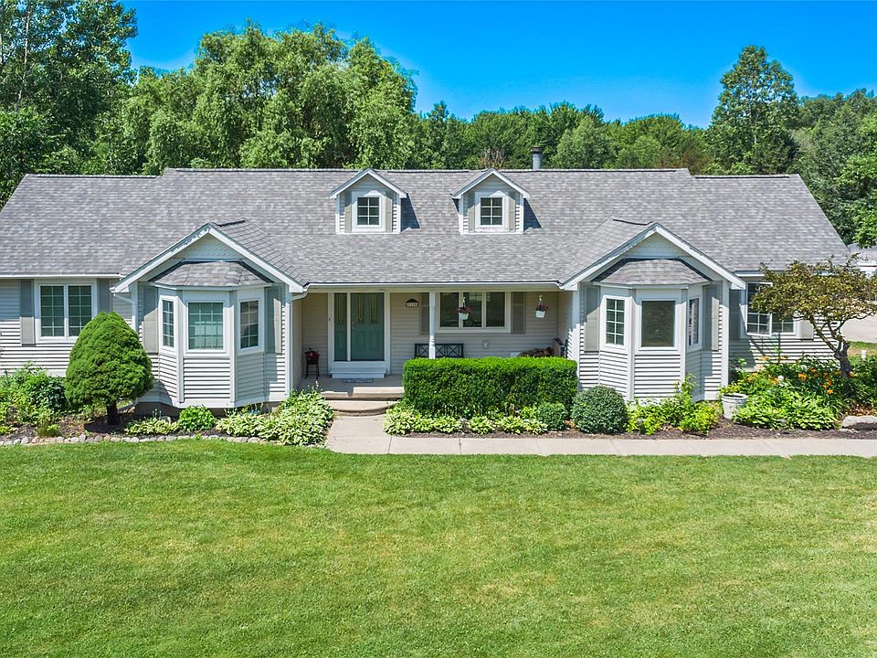 1st image of 2120 Montague Rd