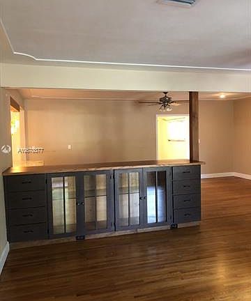 4th image of 1405 Ancona Ave