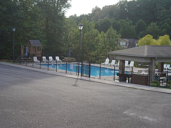 2nd image of 4312 Platinum Dr