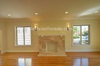 2nd image of 525 N Formosa Ave