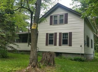 8865 Blind Sodus Bay Rd, Red Creek, NY 13143