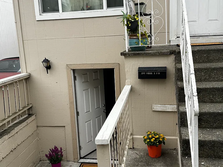 237 Lobos St — Photo 1
