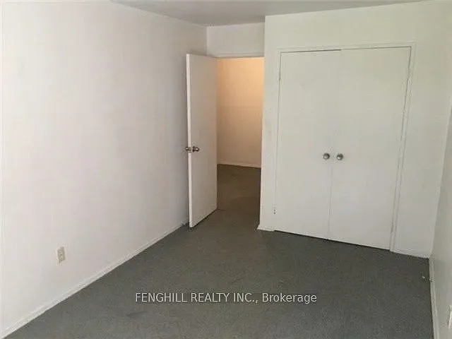 29 Four Winds Dr #11 — Photo 4
