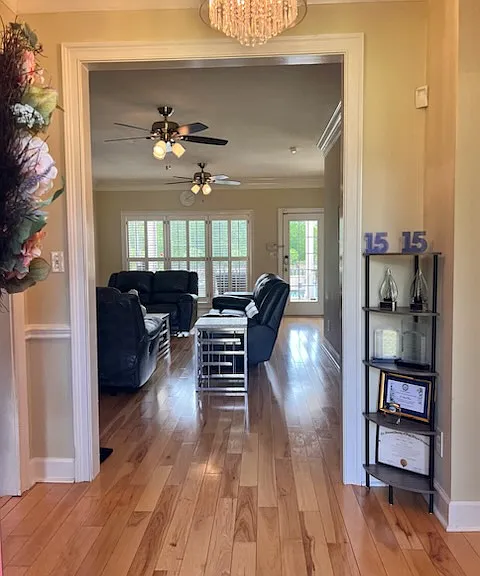 145 Longleaf Dr — Photo 2