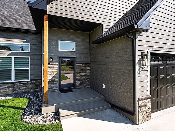 2nd image of 2 Alpine Cir