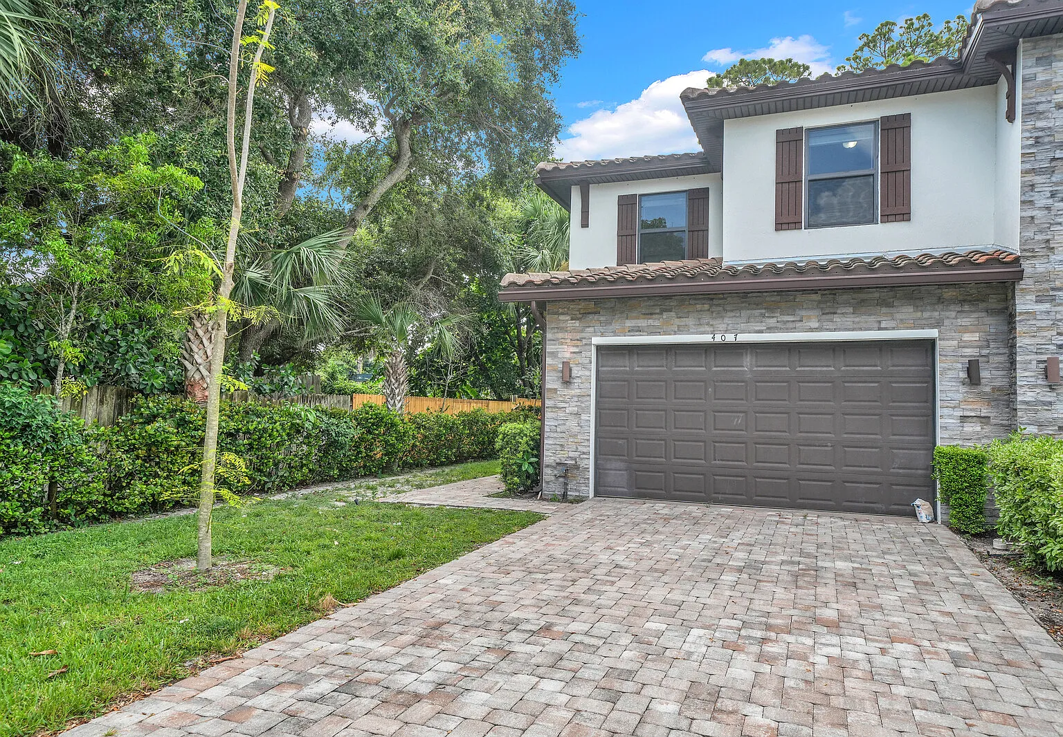 407 Bella Sol Way - 1 — Photo 2