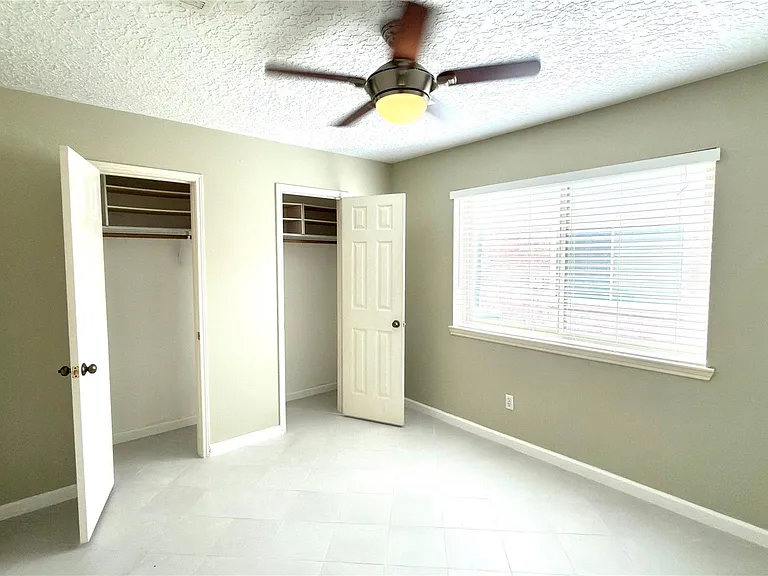 14834 Charlmont Dr — Photo 13