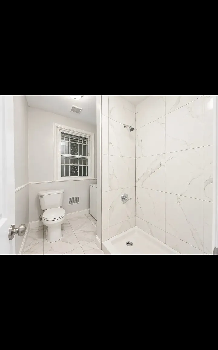 3 bed, $1,950 — Photo 3