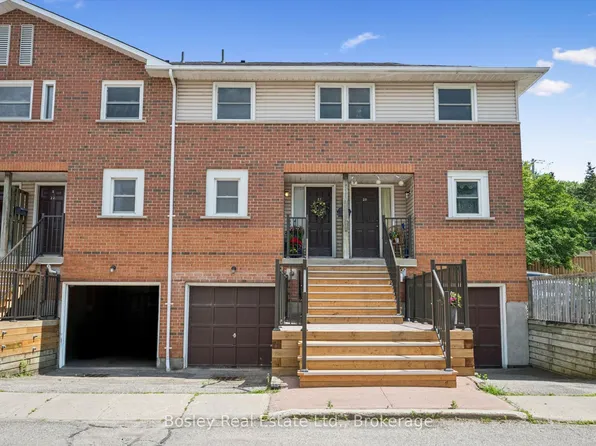 459 Beechwood Pl #21, Waterloo, ON N2T 2N8