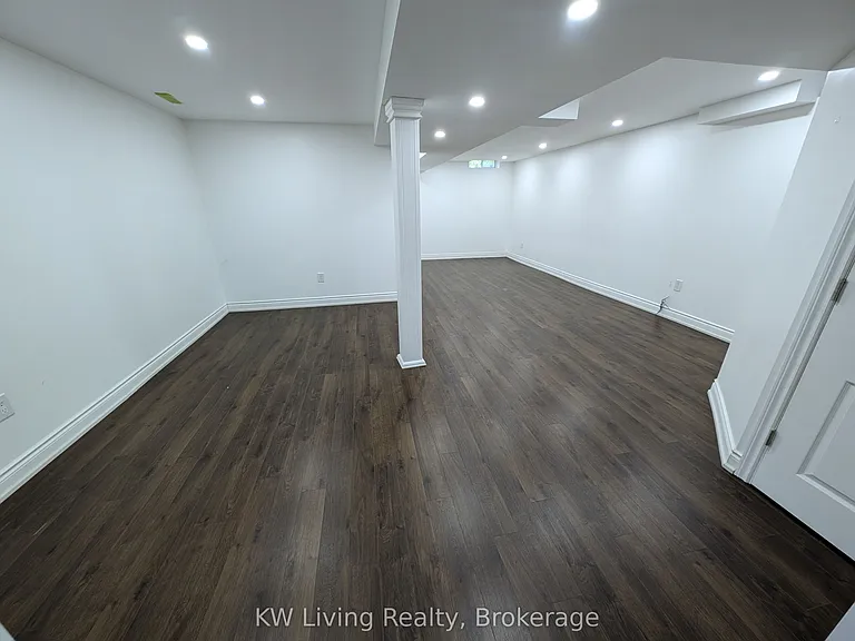 78 Bridlepath St — Photo 5