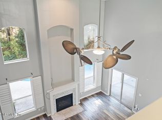 700 Reflection Cove Rd E, Jacksonville, FL 32218