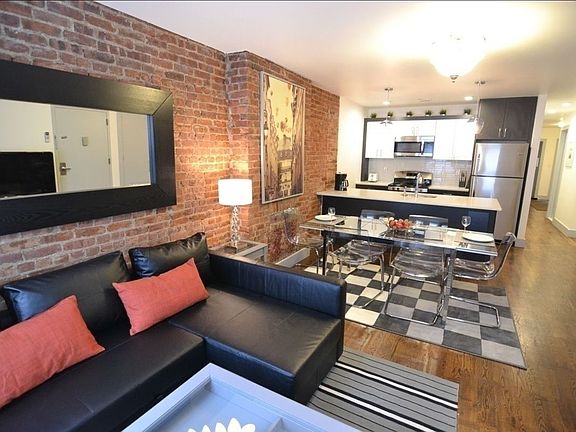 3rd image of 164 Underhill Ave #1