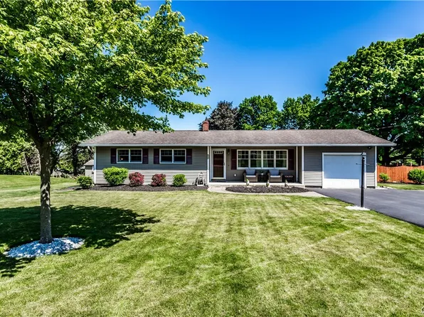 125 Sylvan Way, Camillus, NY 13031
