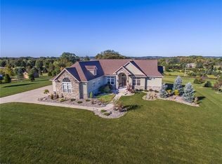 7350 Foxfire Cir, Wadsworth, OH 44281