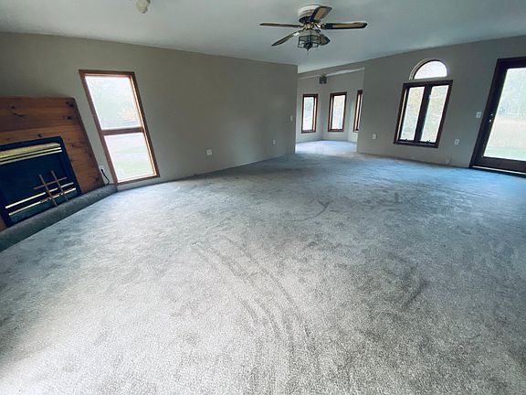 2nd image of 18961 Highwood Shores Rd