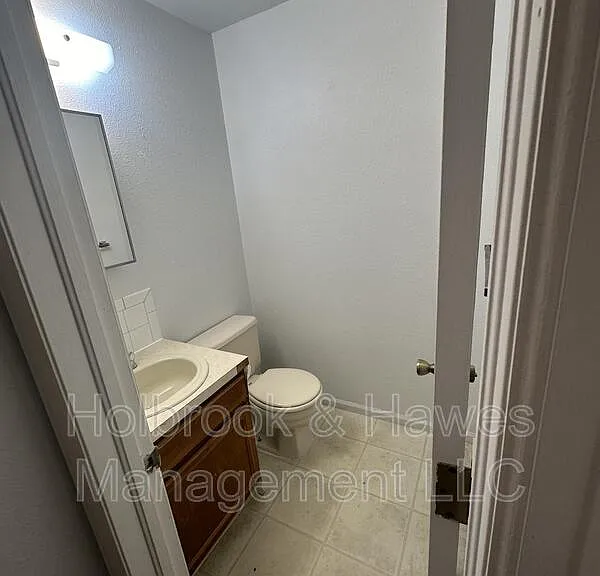 4887 Basswood Dr — Photo 7