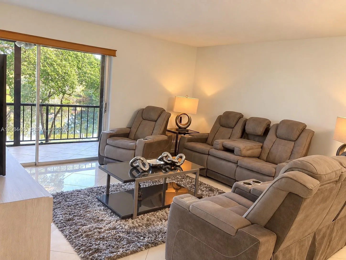 Boca Terrace Condo Ph I A — Photo 2