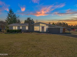 7237 Oakmeade Rd, Powell, TN 37849