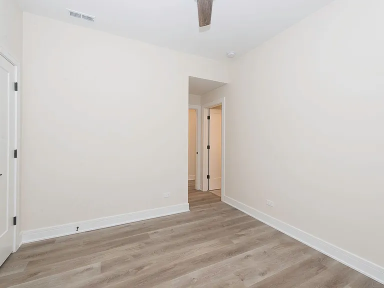 3762 S Indiana Ave #3 — Photo 18