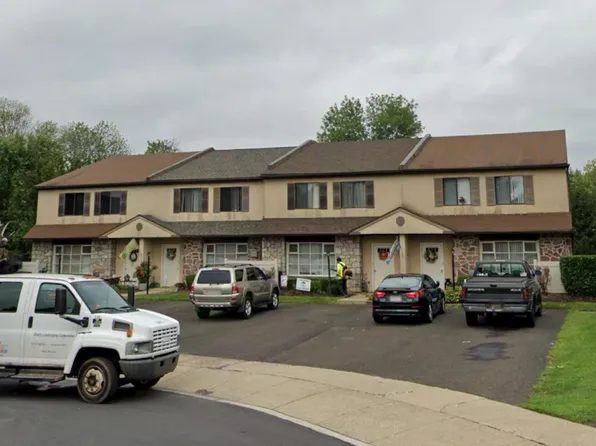 2066 Jason Dr, Huntingdon Valley, PA 19006