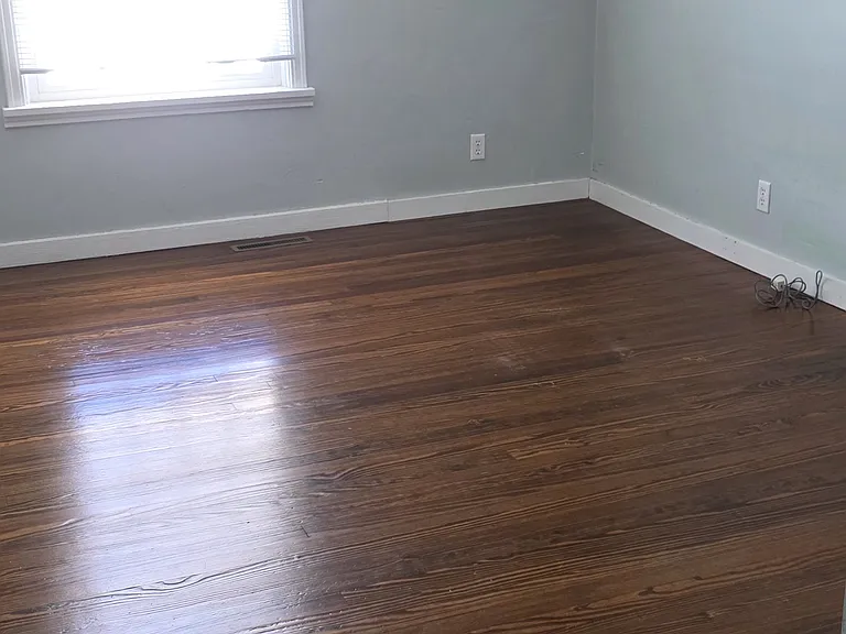 718 W Church St #1 — Photo 10