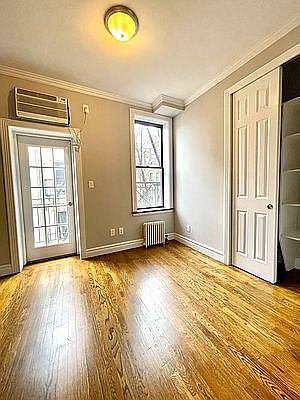1st image of 215 Mott St #20