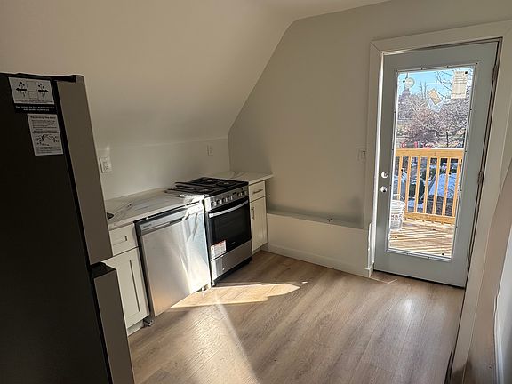 2nd image of 630 N Euclid Ave #3