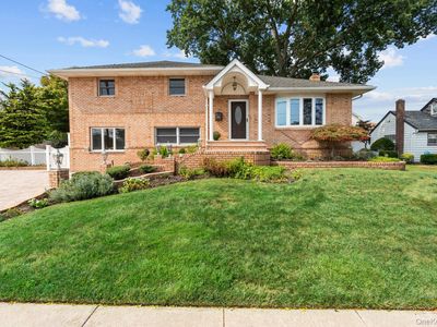 79 Stewart Avenue, Bethpage, NY, 11714