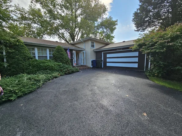 1636 Swallow St, Naperville, IL 60565