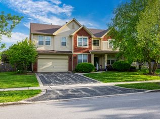 7421 Prescott Ln, Gurnee, IL 60031