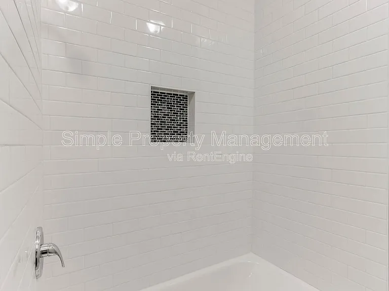 1719 NW 1st St — Photo 13