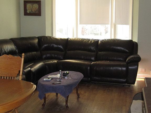 3rd image of 3633 N Plainfield Ave