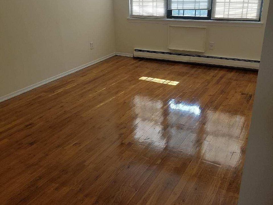 1st image of 15630 77th St #2