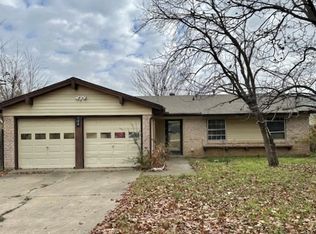 124 Bluebird Cir, Denton, TX 76209